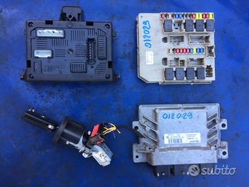 Body computer Renault Clio R 2009 1200cc B. D4FD7