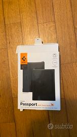 Cover passaporto SPIGEN