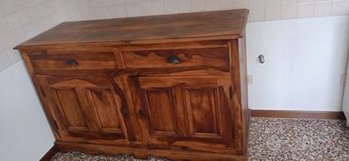 Mobile Maisons du Monde in legno massello di acaci