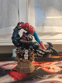 Spiderman Vs Venom diorama Sideshow statua