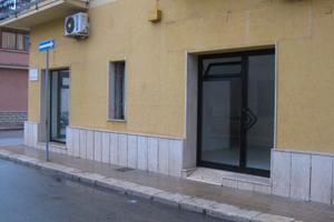 Locale artigianale di mq.50 in Via Santa Costanza