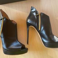 Stivaletto in pelle nera, tacco 12 cm