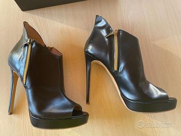 Stivaletto in pelle nera, tacco 12 cm