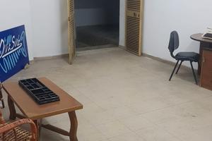 Deposito 220mq con area ufficio - zona Ognina