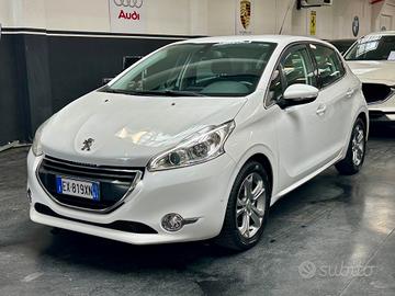 Peugeot 208 PureTech 82 5 porte Allure