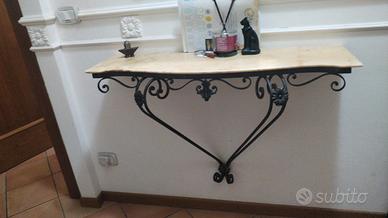 mensola in ferro battuto con piano in marmo rosa