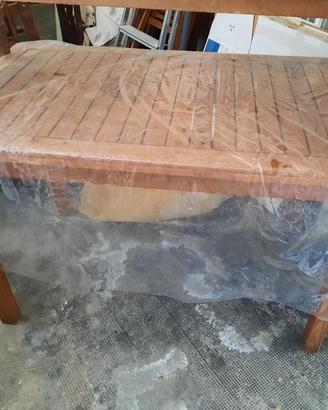 tavolo allungabile in legno con sedie da giardino 
