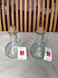 Coppia di piccoli vasi in vetro con tappo sughero