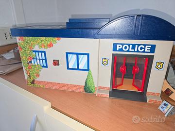 Playmobil Polizia Caserma Furgone e moto