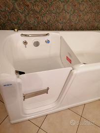 Vasca 150x70 marca Busco - per anziani e disabili