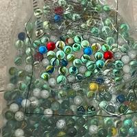 Biglie di vetro colorate
