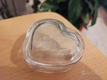 Scatola portagioie a cuore in vetro