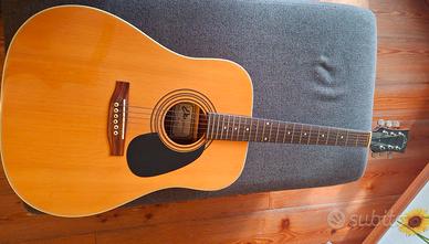 chitarra acustica