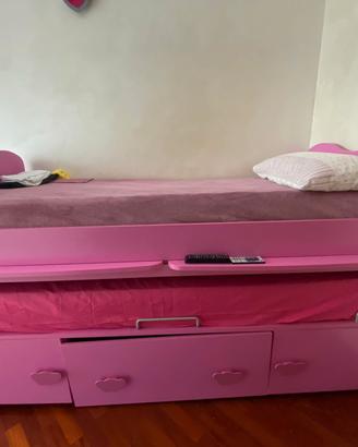 cameretta completa  fucsia a Bari 