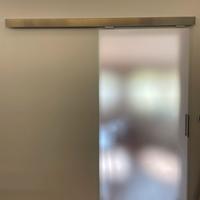 Porta in vetro scorrevole