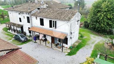 CASA SEMINDIPENDENTE A COLORNO