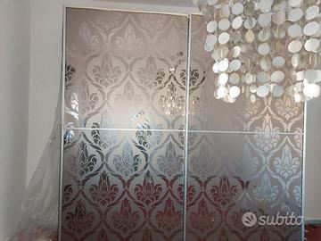 Armadio con ante scorrevoli