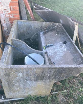 Lavatoio da giardino