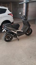 scoter sr Aprilia 50 come nuovo