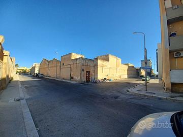 Locale/opificio commerciale mc. 7000