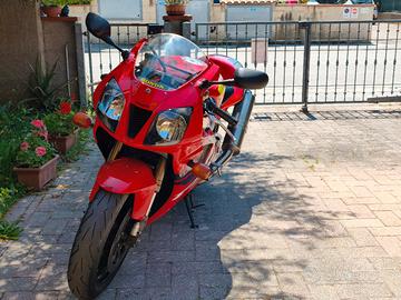 Honda vtr 1000 sp1