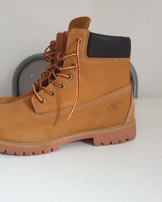 Anfibi lee cooper taglia 45
