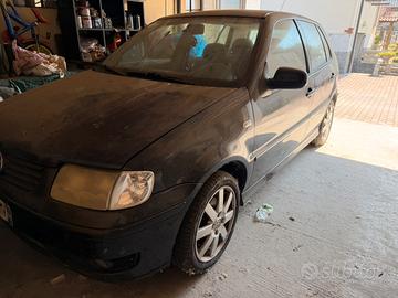 Polo 1400 16v per ricambi