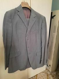 vestito da uomo estivo colore grigio medio