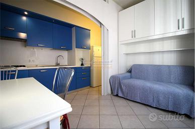 ESTATE 2026 - 30 MT DALLA SPIAGGIA - JESOLO LIDO