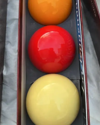 Belgian aramith balls