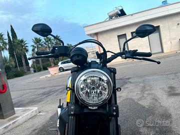 DUCATI SCRAMBLER - COME NUOVA