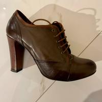 Scarpe marroni con tacco