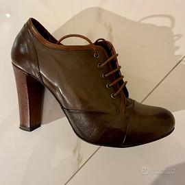 Scarpe marroni con tacco