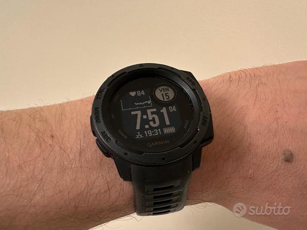 Garmin Instinct smartwatch gps