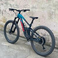 Trek slash