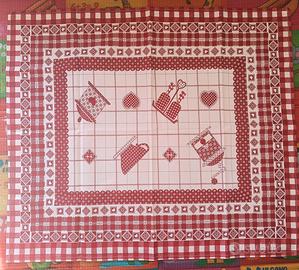 Tovaglia quadrato nuova a quadretti bianco rosso