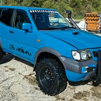   nissan terrano 3000 5 posti autocarro 