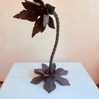 Fiore vintage in ferro battuto