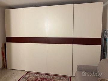 Armadio scorrevole a 4 ante