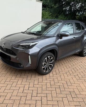 Yaris cross ibrida