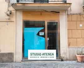Via Atenea Centralissimo Locale Uso Commerciale