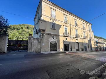 MULTILOCALE A VIETRI SUL MARE