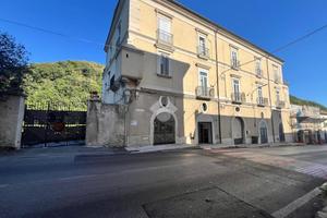 MULTILOCALE A VIETRI SUL MARE