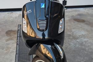 vespa GTS 300 2011