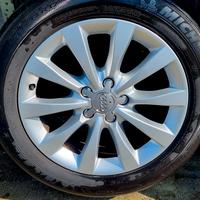 cerchi in lega Audi  da 17 con gomme Michelin 