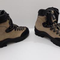 Scarponi da montagna La Sportiva Makalù 238