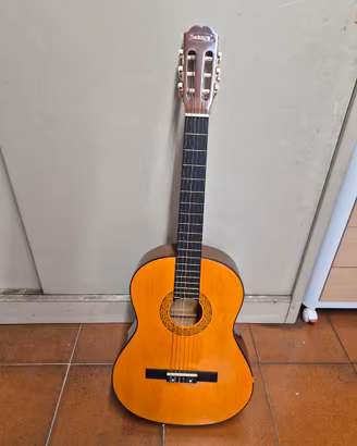 Chitarra in buon stato