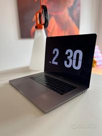 MacBook Pro 15-inch - Apple