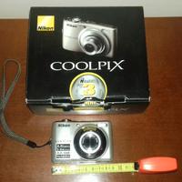 Fotocamera Nikon Coolpix ma piccola riparazione