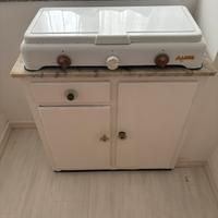 Mobiletto con fornello